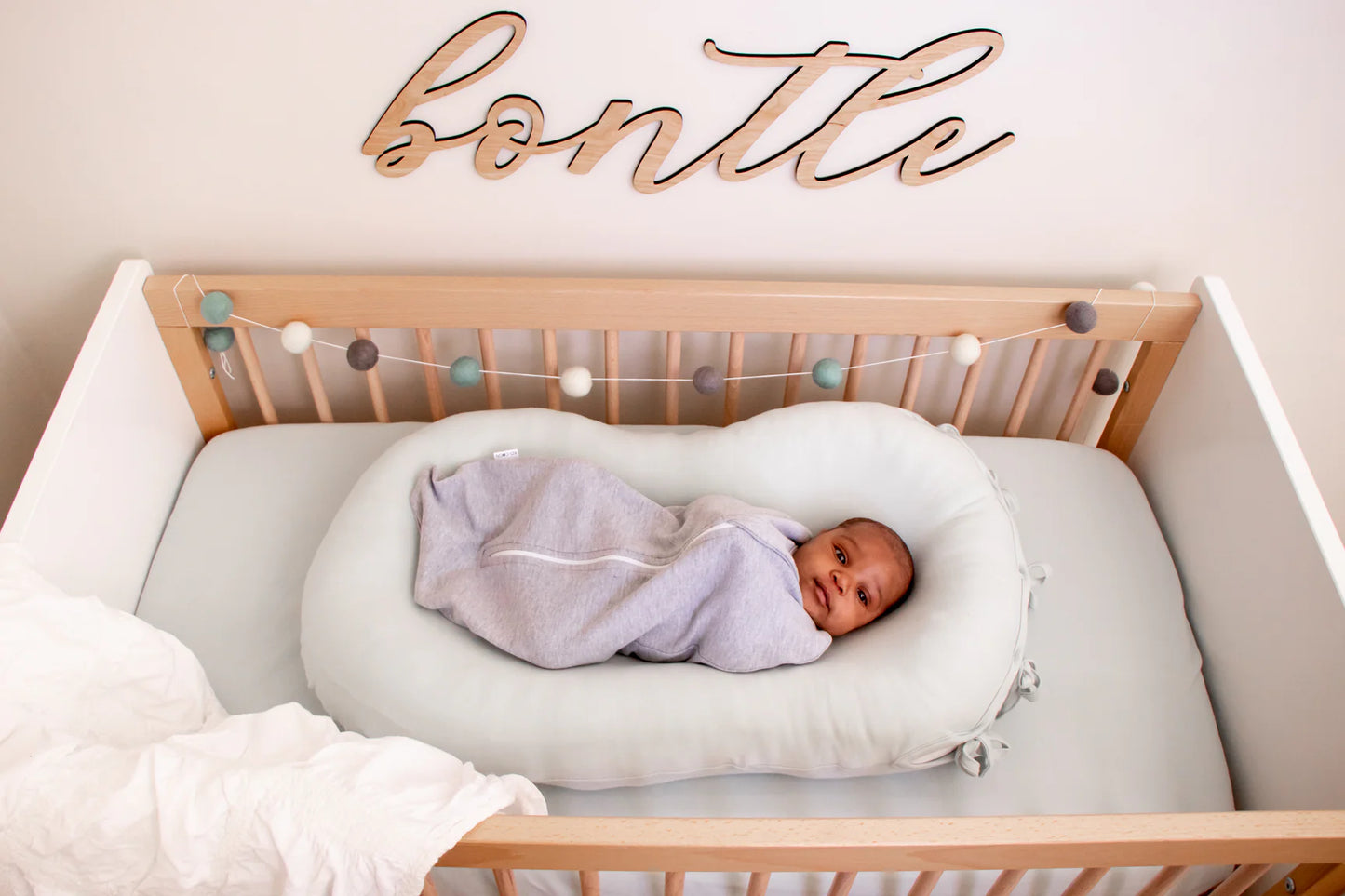 Nesting Pod COVER (newborn - 4 months) with bows