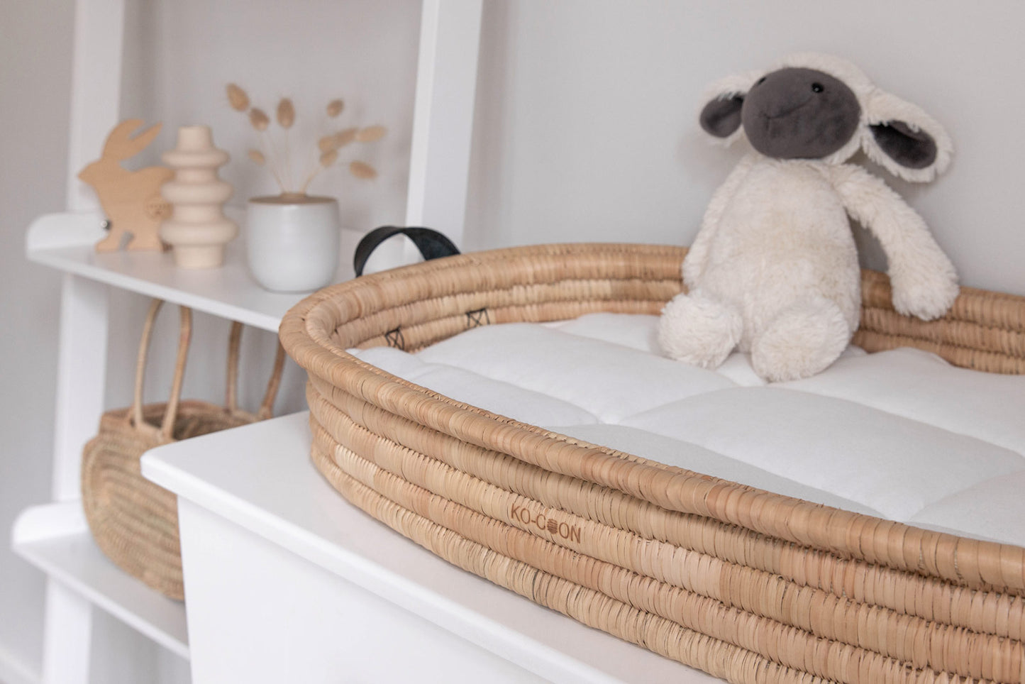 Baby Changing basket (75x45cm) KO-COON Timeless - LEATHER handles (basket + quilted padding)