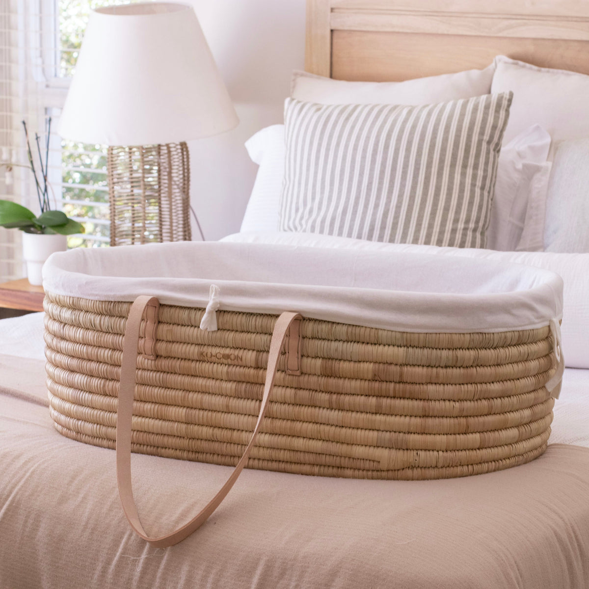 Nude Leather Moses Basket TIMELESS