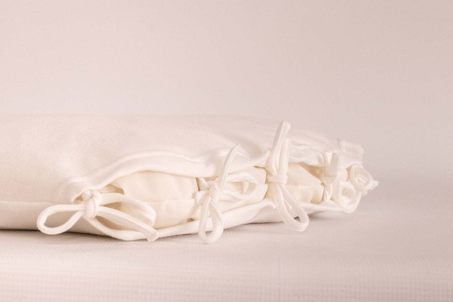 Fitted SLIPCOVER with Bows – for Moses Mattress