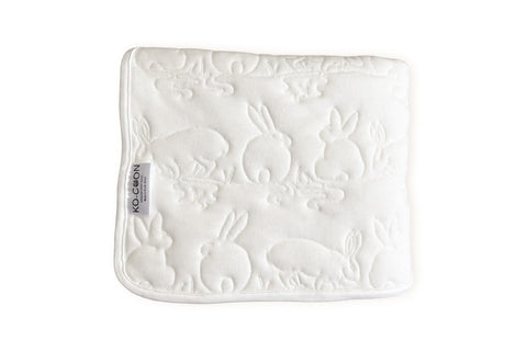 KO-COON wool baby quilt - Bunny trio Milky White